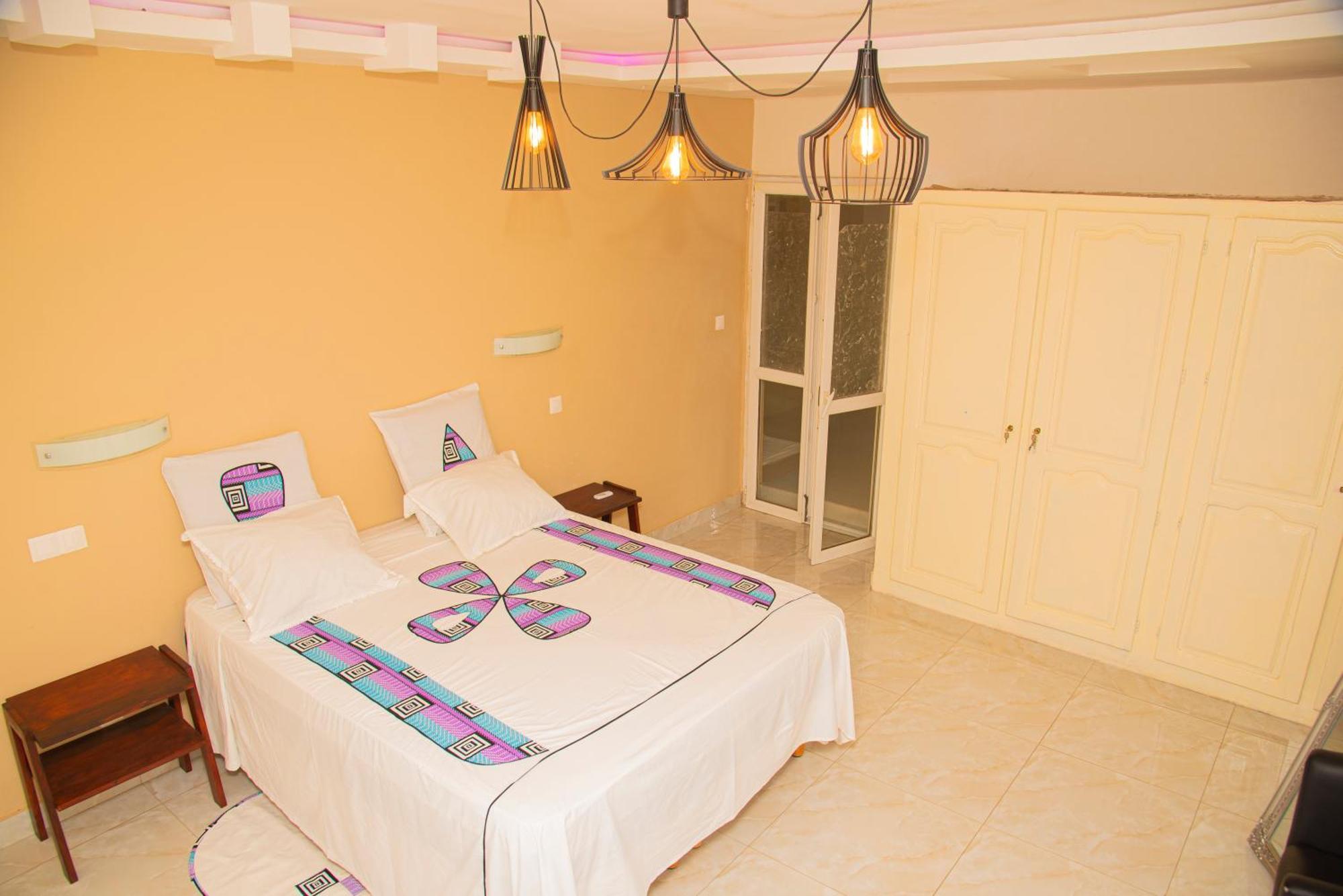 Chambres D'Hotes Villa Luciana Saly Luaran gambar